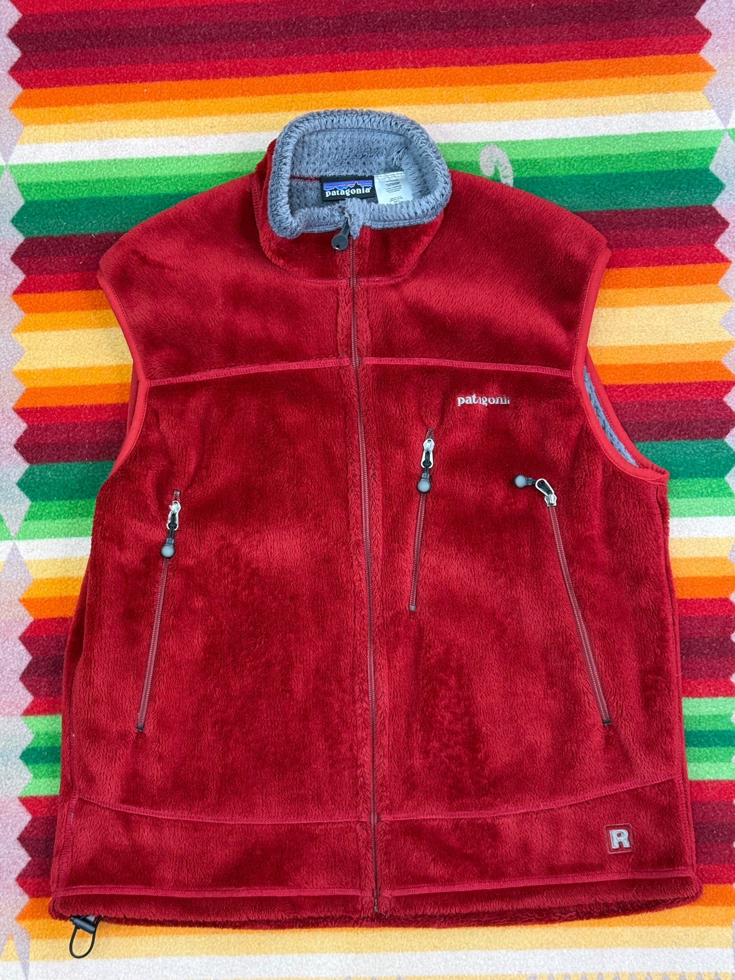 Patagonia R4ベスト Large