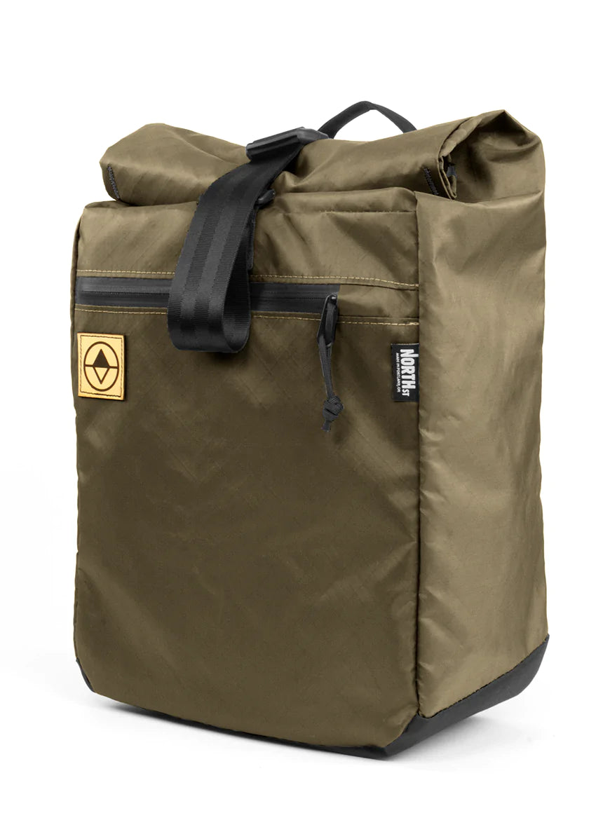 ノースストリートバッグス マクロパニア 21L